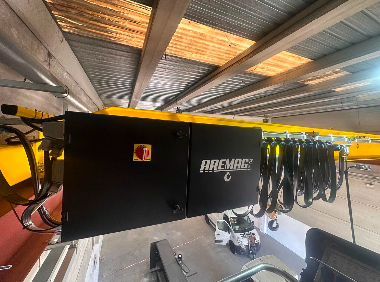 Soluciones de elevación profesional Aremag-2 en operación